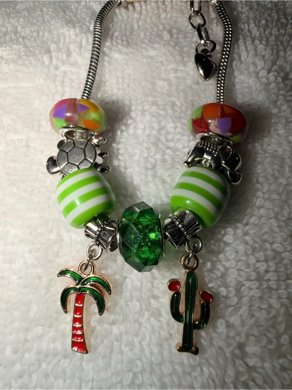 Handmade fashion bracelet